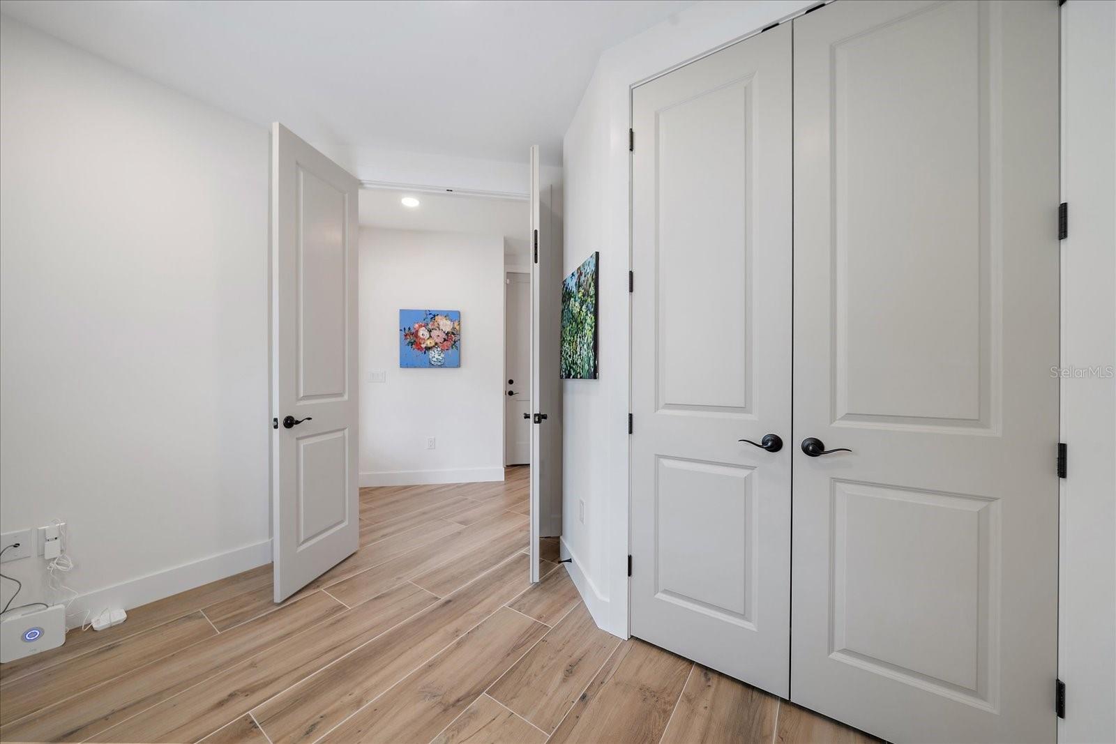 1876 LIVINGSTONE ST, SARASOTA, FL, 34231