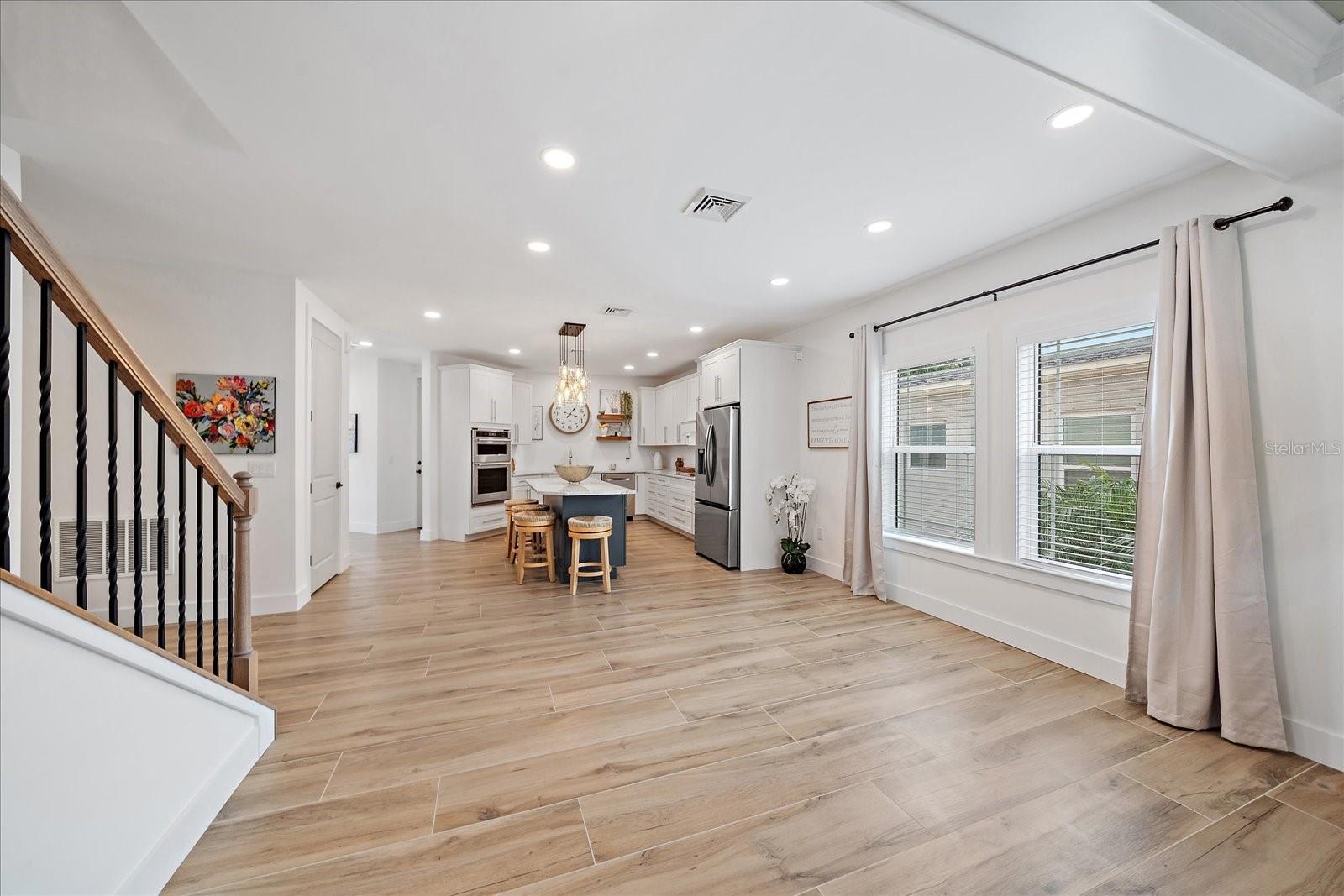 1876 LIVINGSTONE ST, SARASOTA, FL, 34231