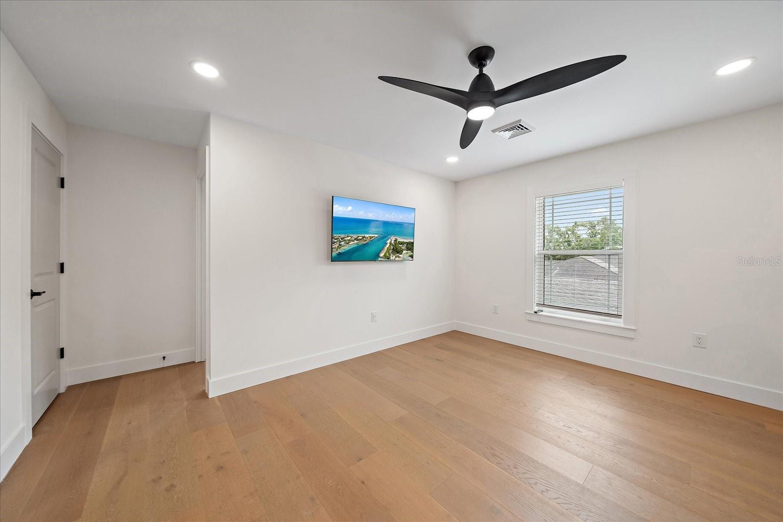 1876 LIVINGSTONE ST, SARASOTA, FL, 34231