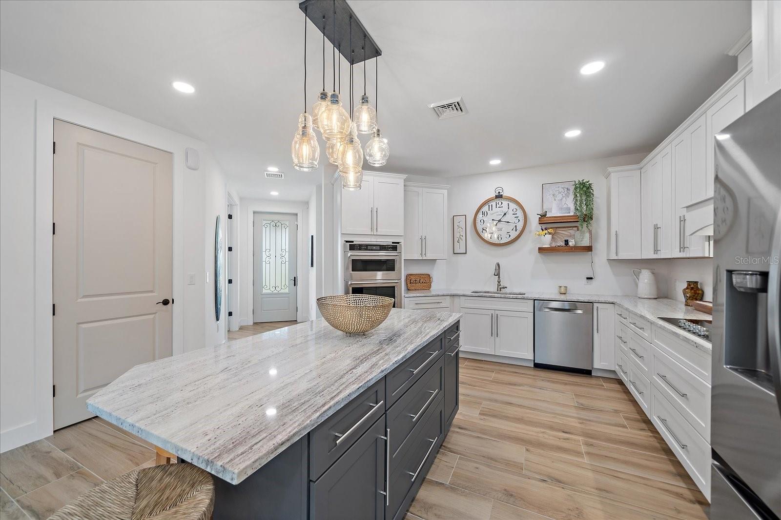 1876 LIVINGSTONE ST, SARASOTA, FL, 34231