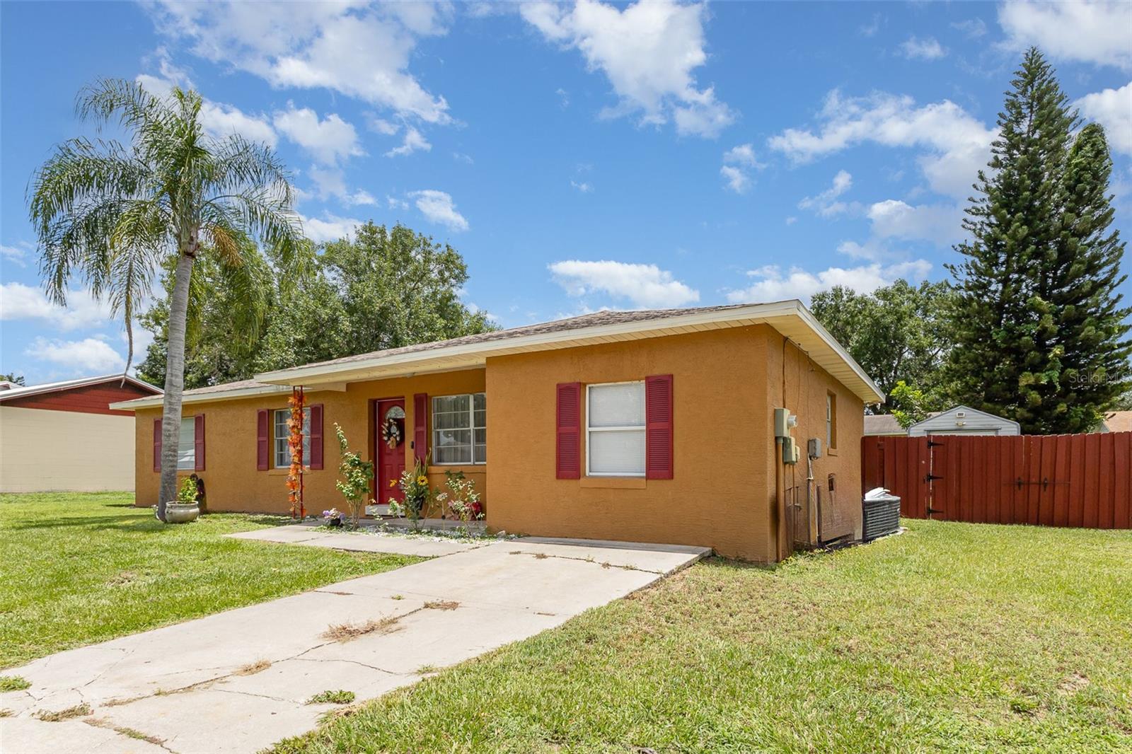 530 S ORANGE CT, EAGLE LAKE, FL, 33839