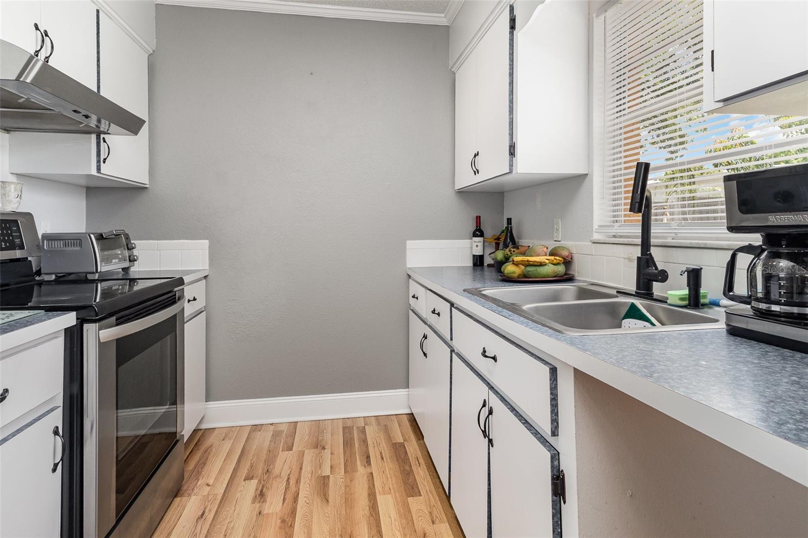 530 S ORANGE CT, EAGLE LAKE, FL, 33839