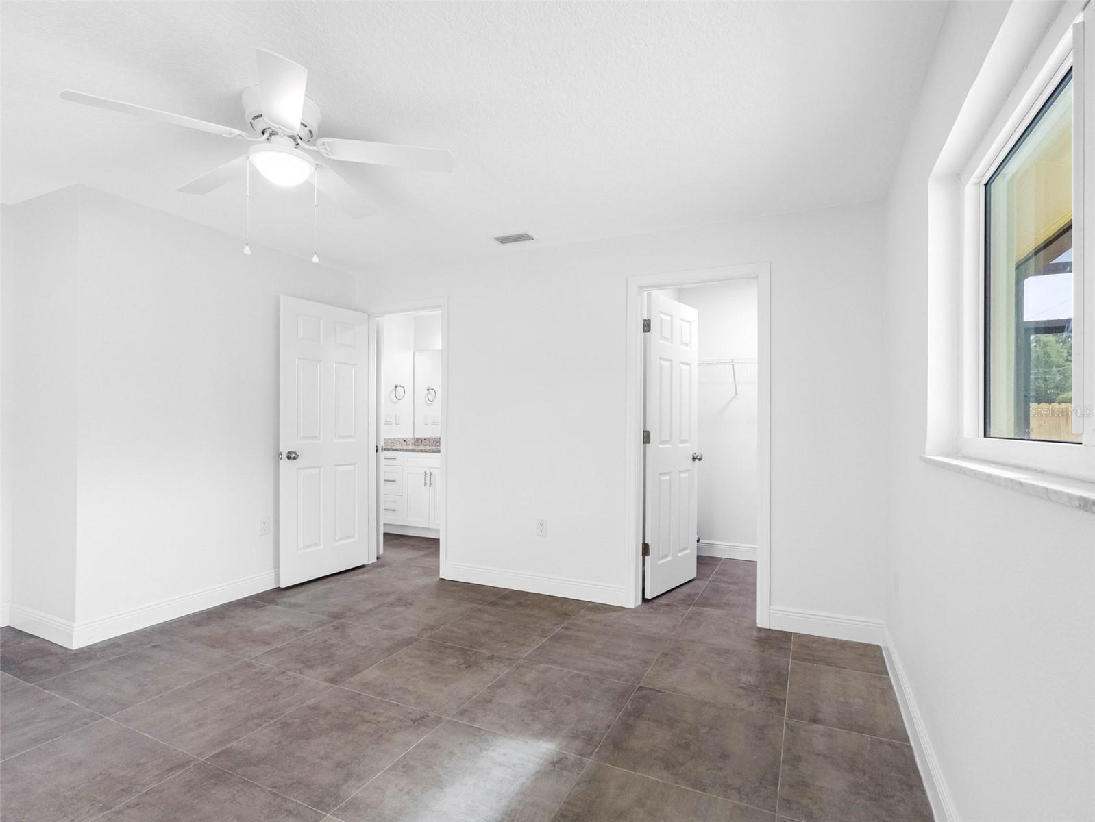 5207 DENVER ST NE, ST PETERSBURG, FL, 33703