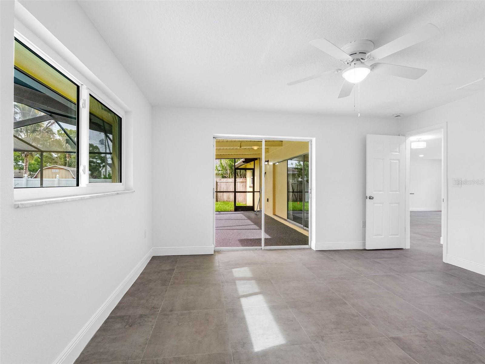 5207 DENVER ST NE, ST PETERSBURG, FL, 33703