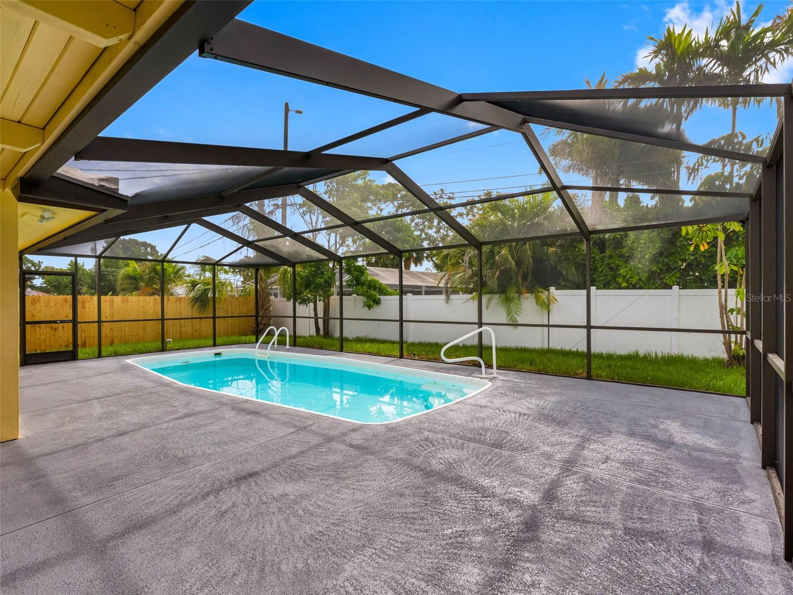 5207 DENVER ST NE, ST PETERSBURG, FL, 33703