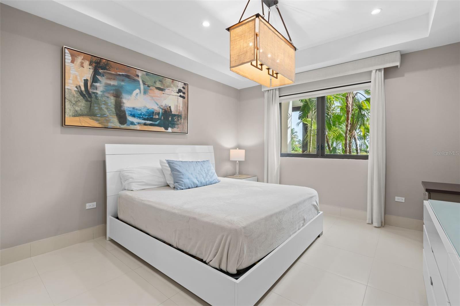 PR9114580 Property Photo