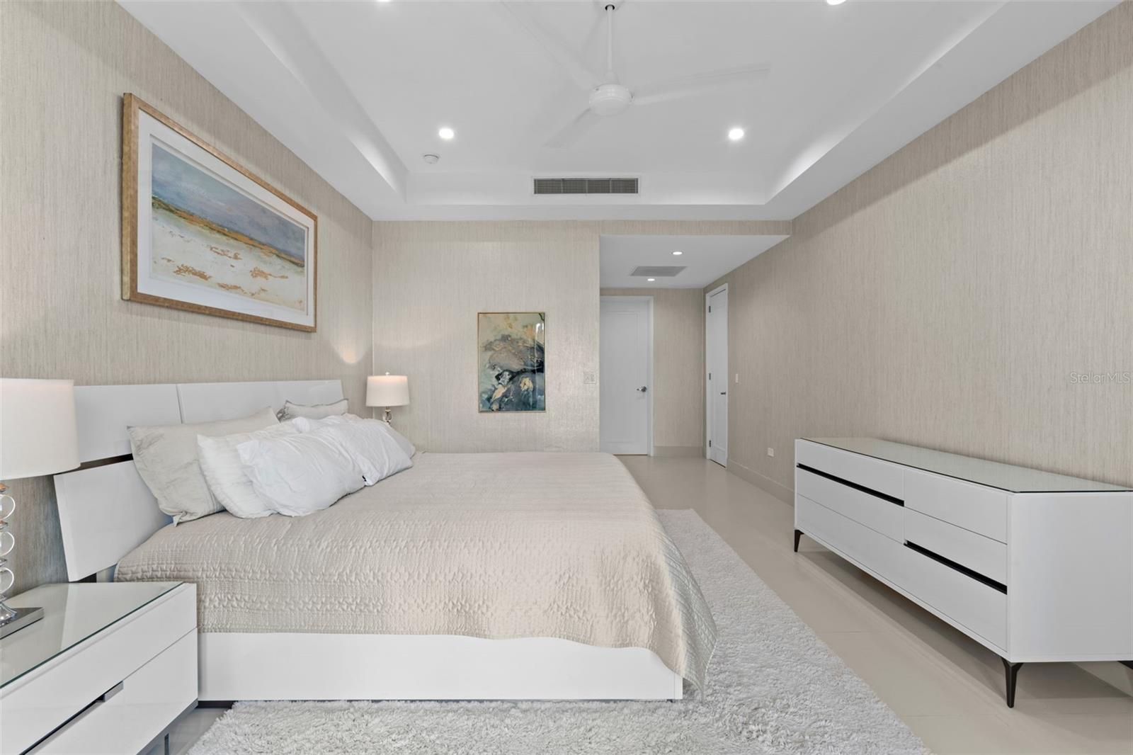 PR9114580 Property Photo