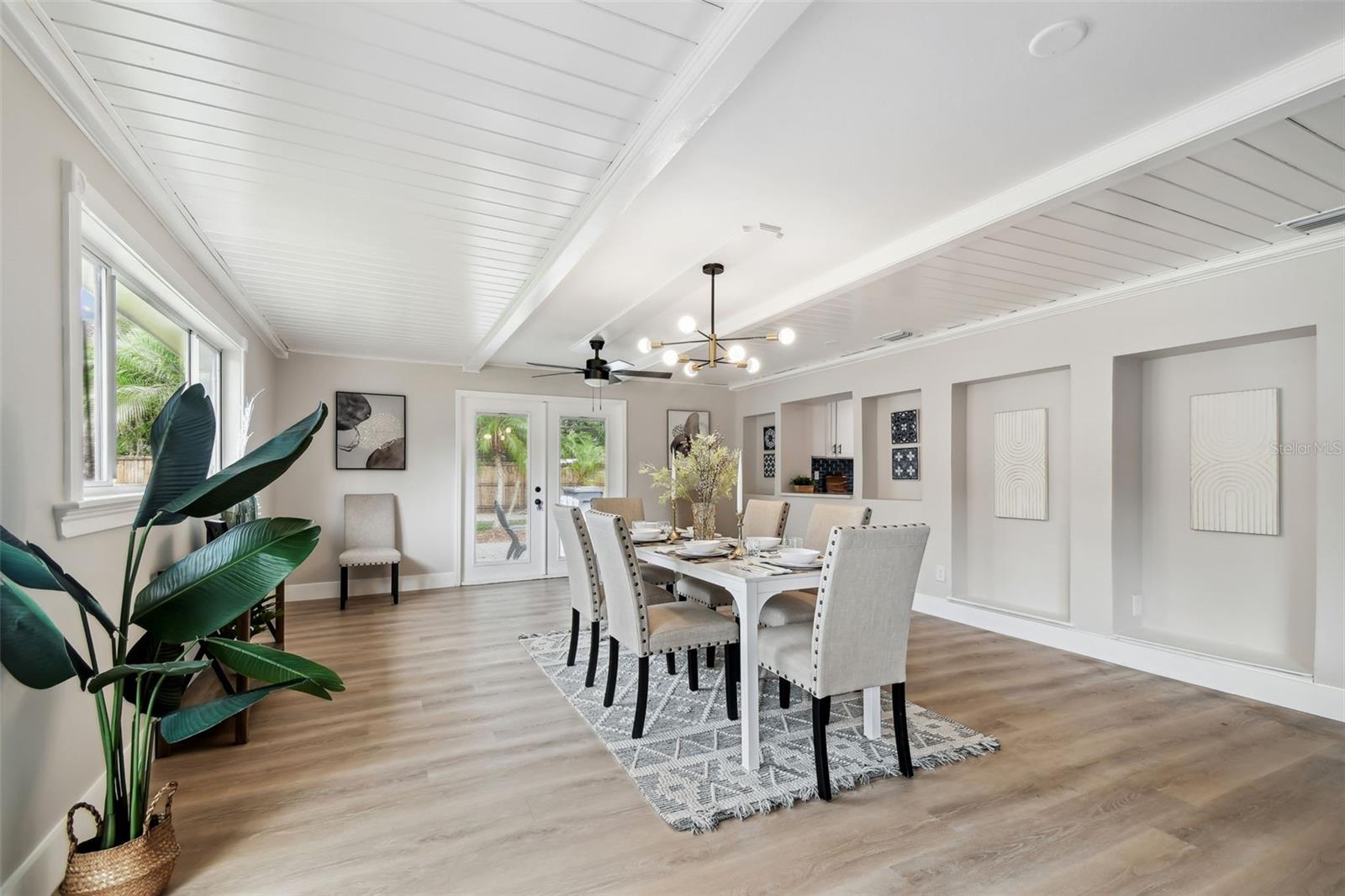 2022 CRICKET LN, VALRICO, FL, 33594