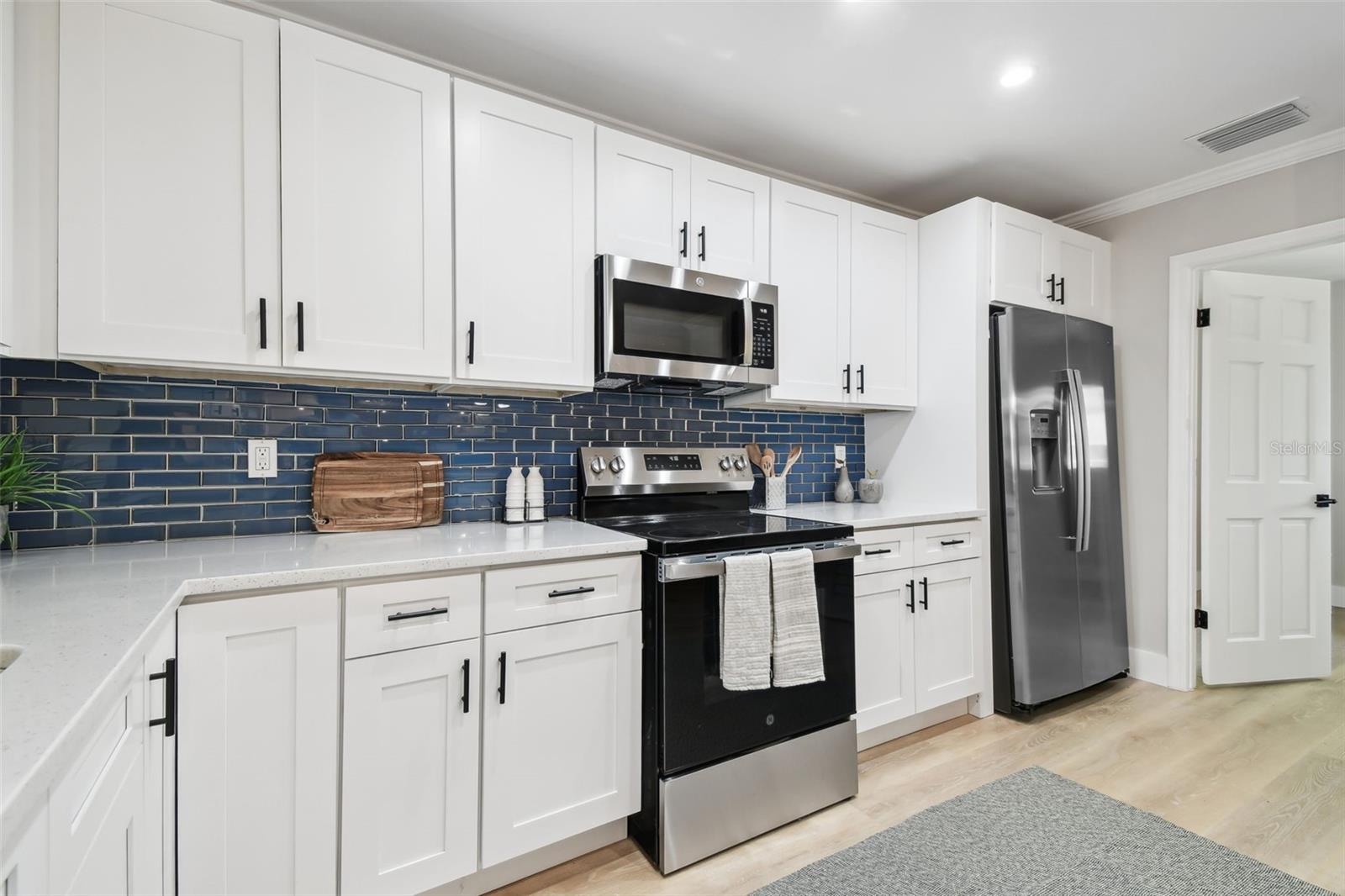 2022 CRICKET LN, VALRICO, FL, 33594