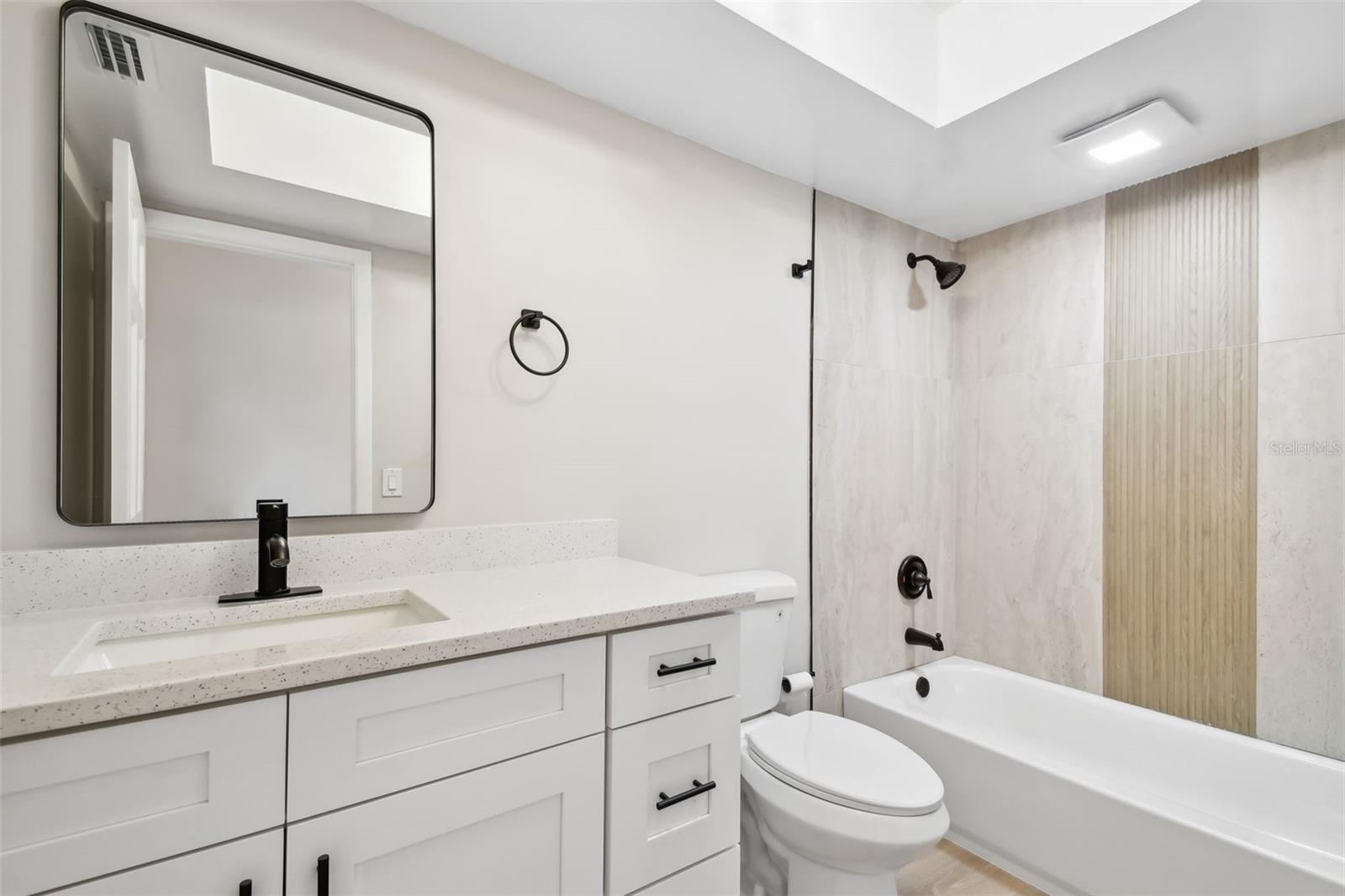 2022 CRICKET LN, VALRICO, FL, 33594