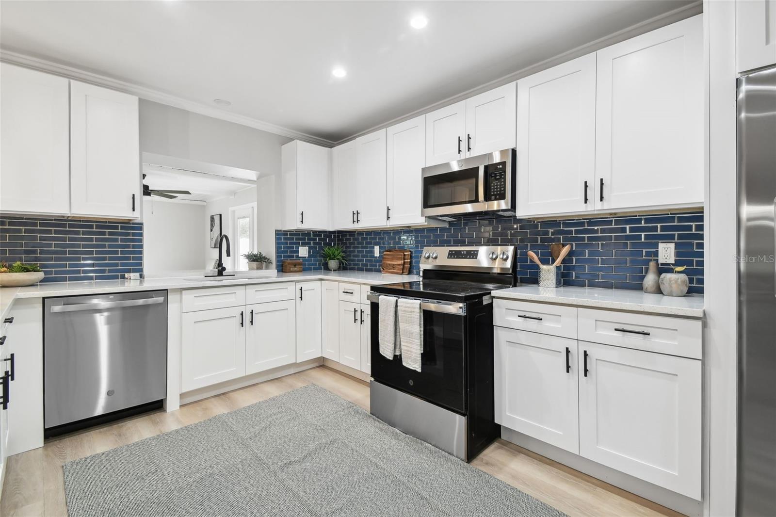 2022 CRICKET LN, VALRICO, FL, 33594