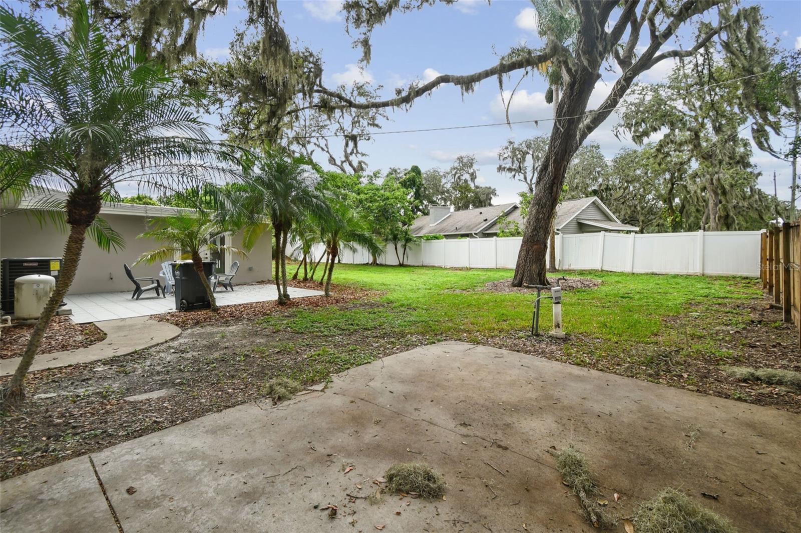 2022 CRICKET LN, VALRICO, FL, 33594