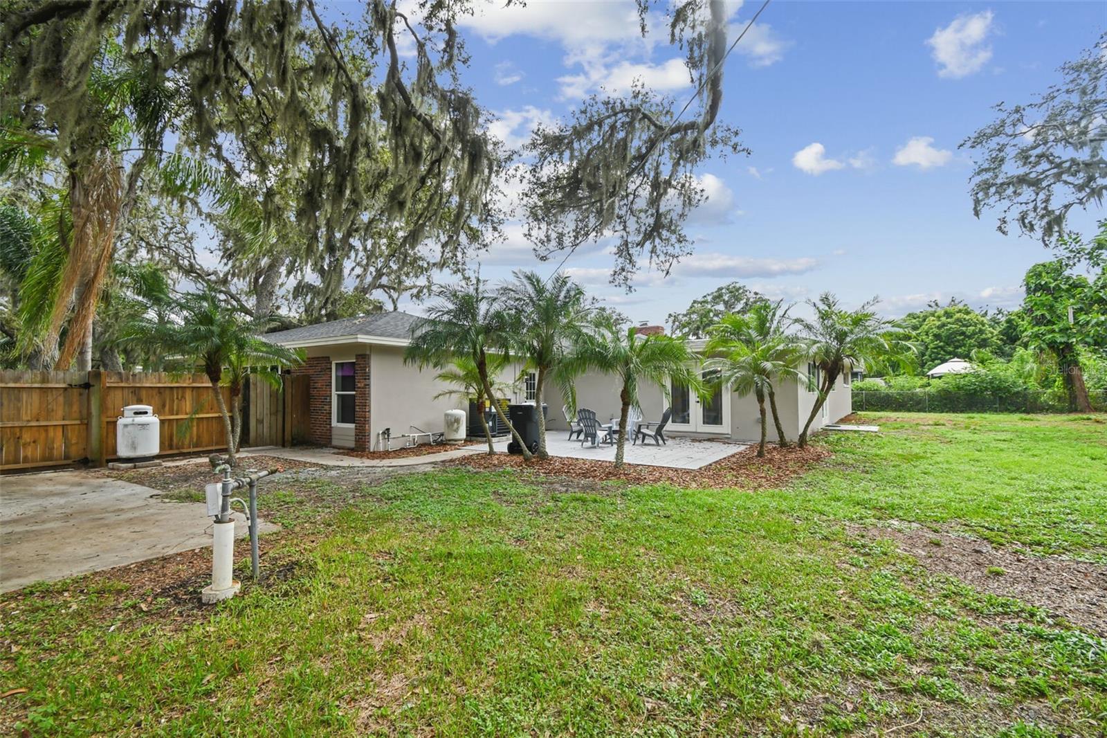 2022 CRICKET LN, VALRICO, FL, 33594