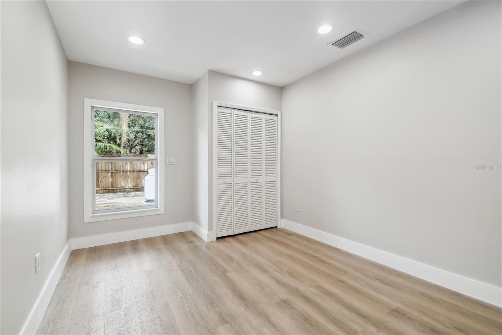 2022 CRICKET LN, VALRICO, FL, 33594