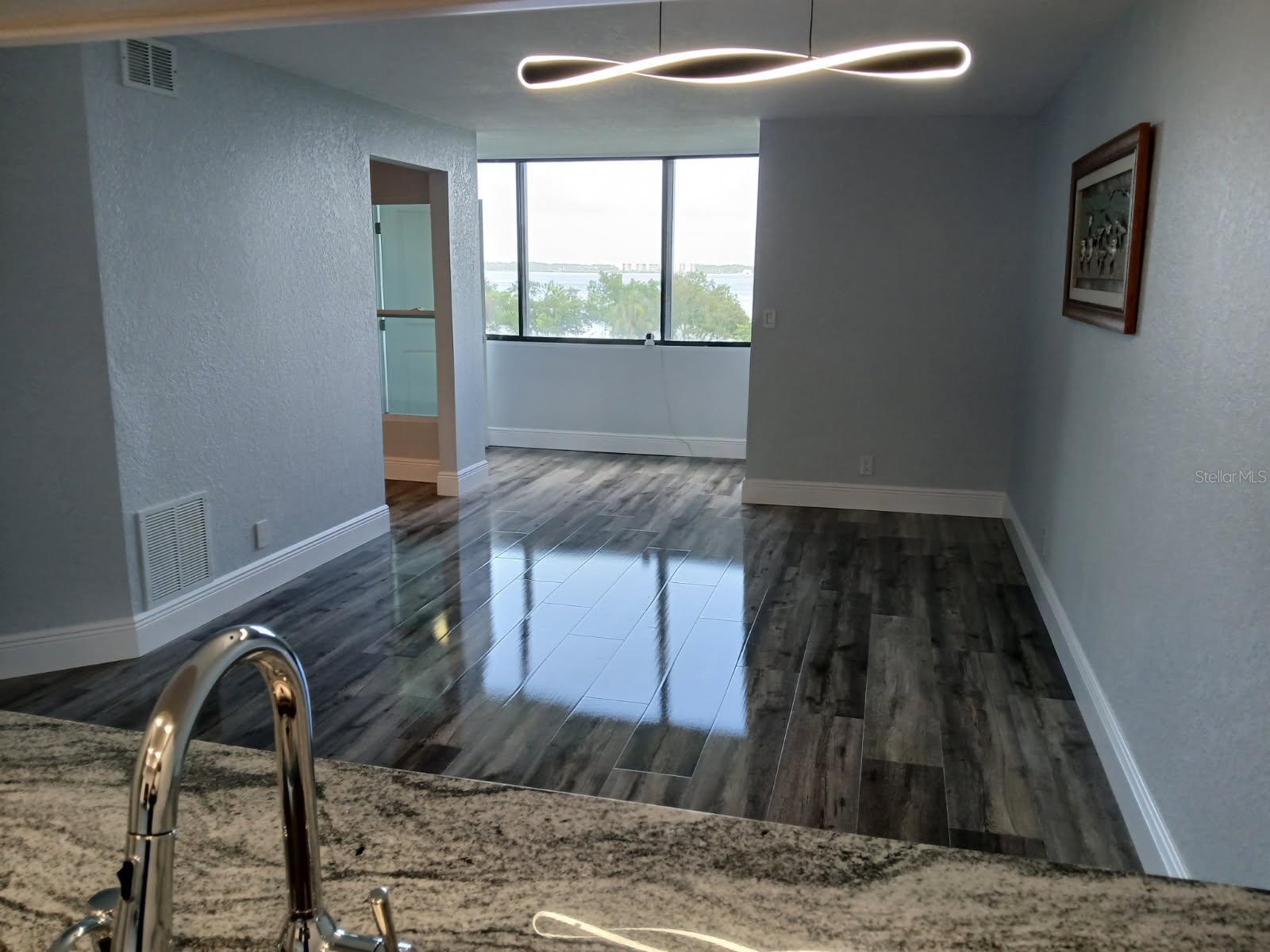 TB8402726 Property Photo