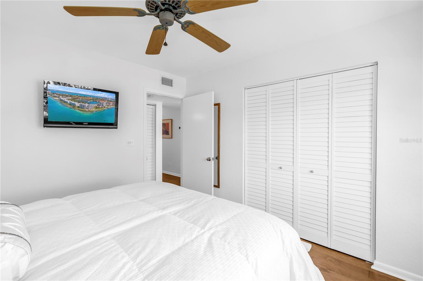 6105 BAHIA DEL MAR CIR #388, ST PETERSBURG, FL, 33715