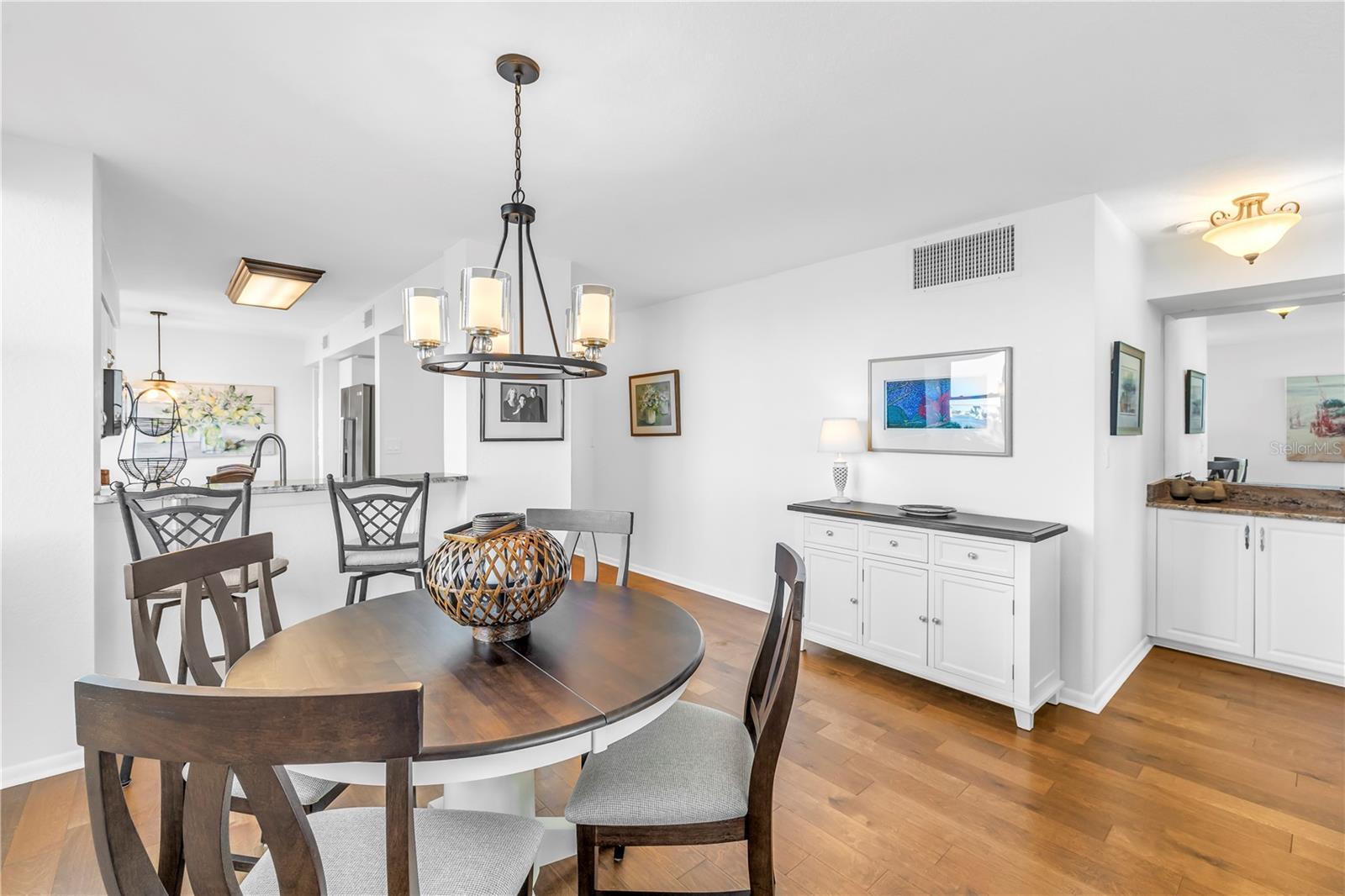 6105 BAHIA DEL MAR CIR #388, ST PETERSBURG, FL, 33715