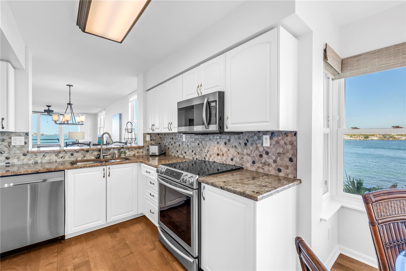 6105 BAHIA DEL MAR CIR #388, ST PETERSBURG, FL, 33715