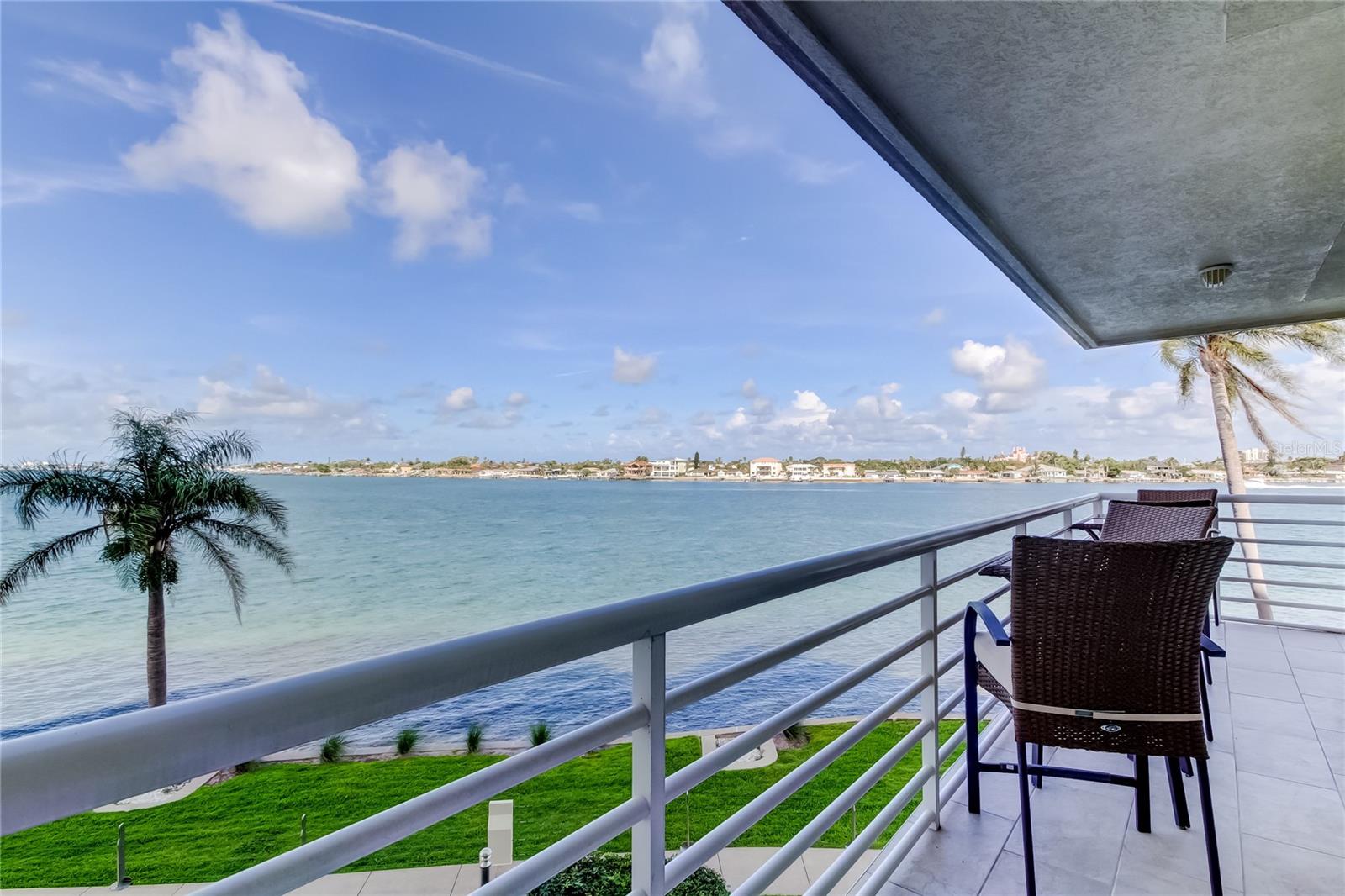 6105 BAHIA DEL MAR CIR #388, ST PETERSBURG, FL, 33715