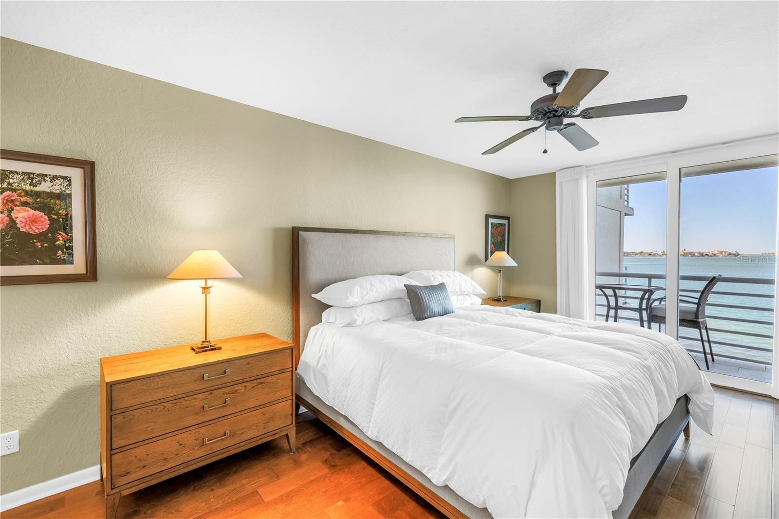 6105 BAHIA DEL MAR CIR #388, ST PETERSBURG, FL, 33715