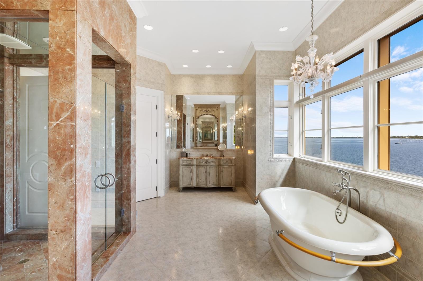 A4657659 Property Photo