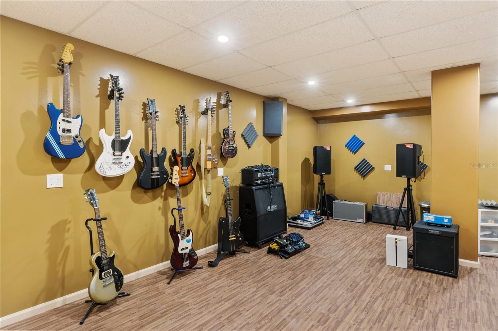 A4657659 Property Photo