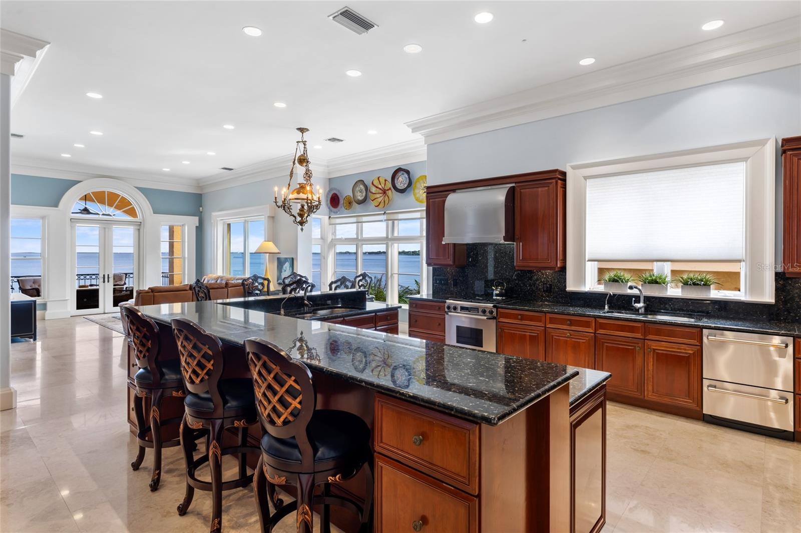 A4657659 Property Photo