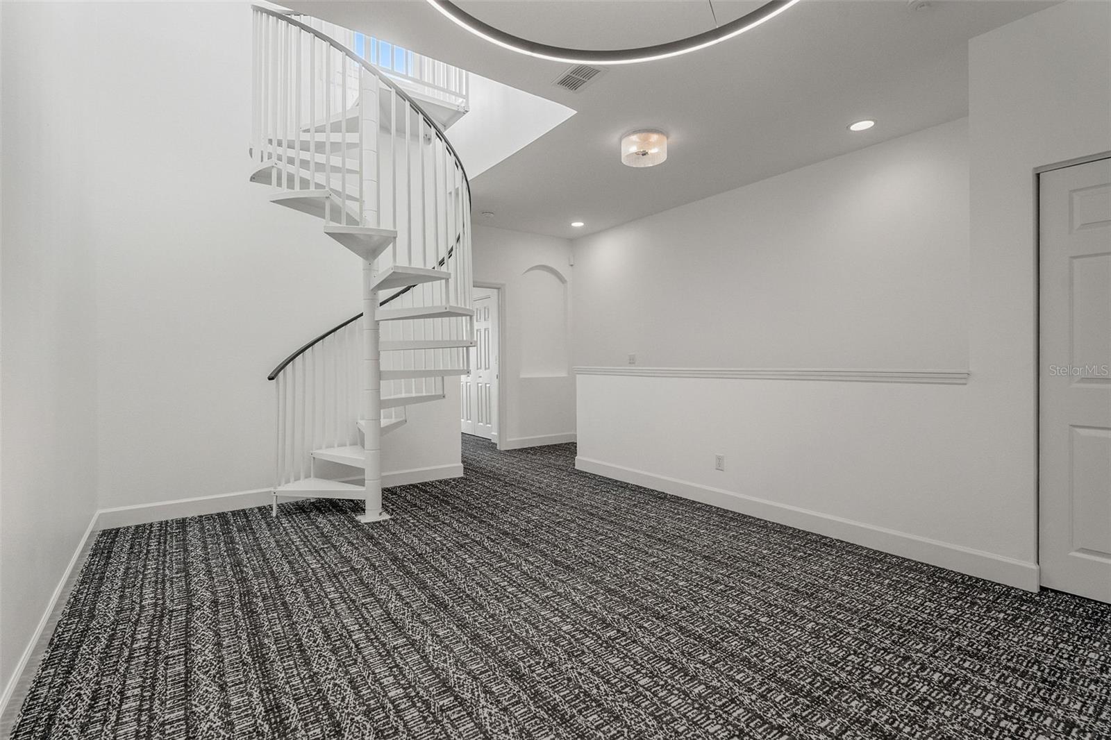 628 3RD AVE S, ST PETERSBURG, FL, 33701