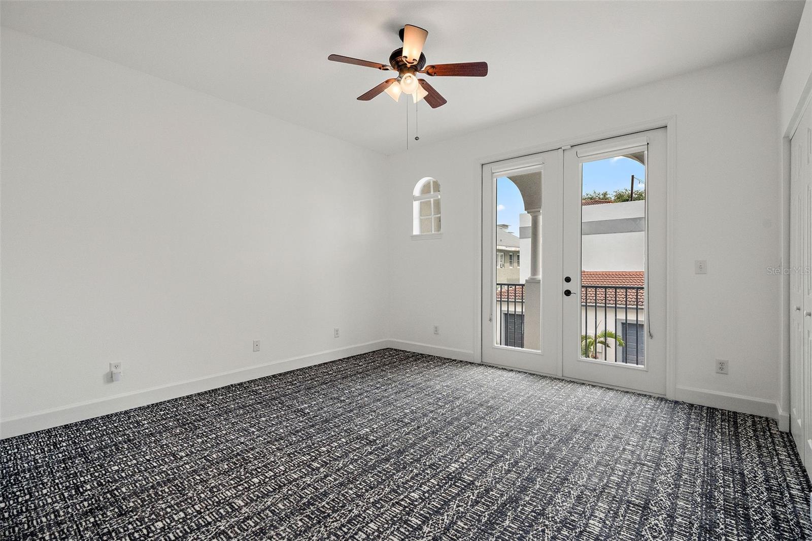 628 3RD AVE S, ST PETERSBURG, FL, 33701