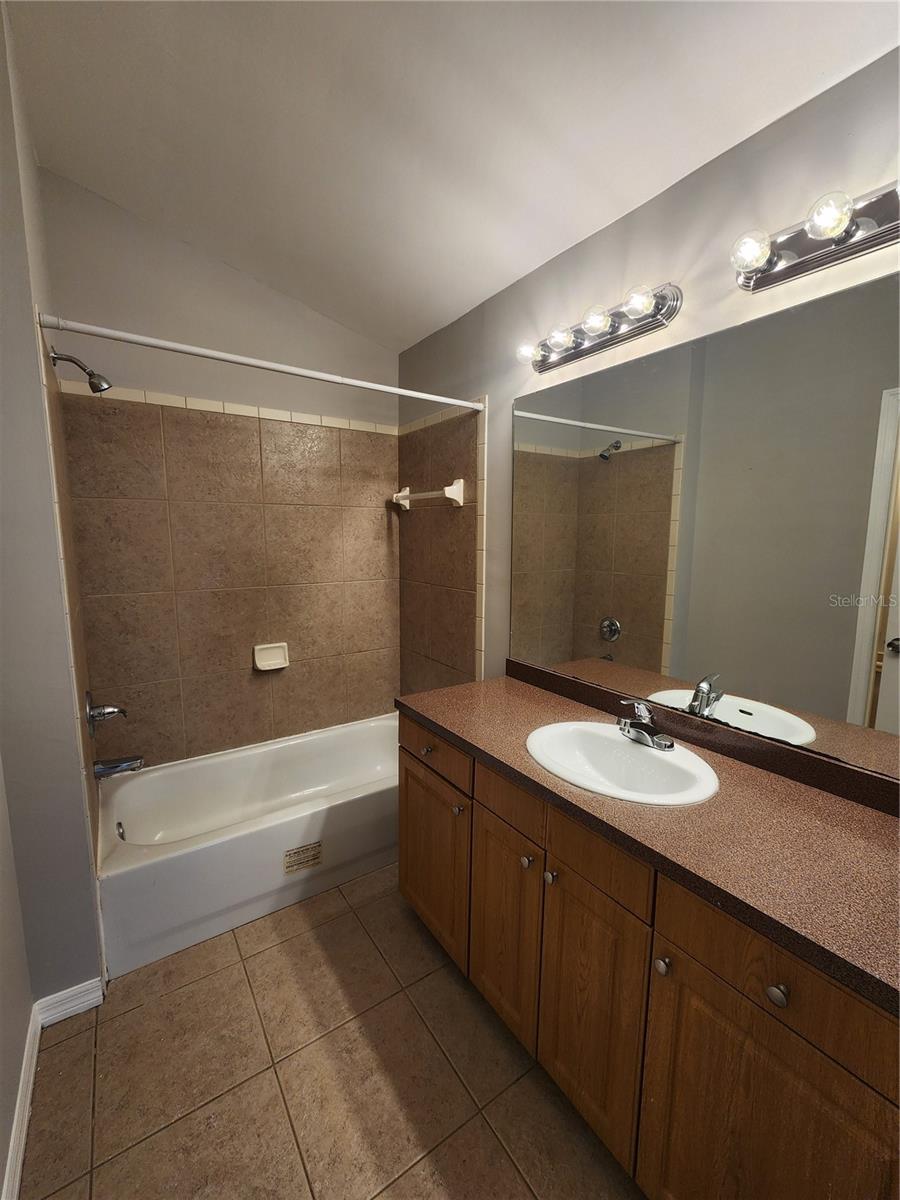 3407 E COMANCHE AVE, TAMPA, FL, 33610