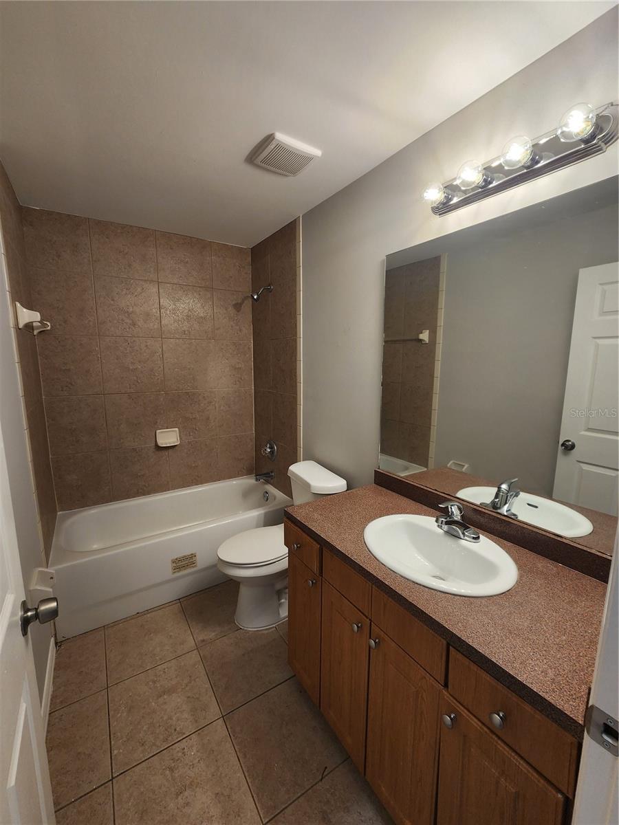 3407 E COMANCHE AVE, TAMPA, FL, 33610