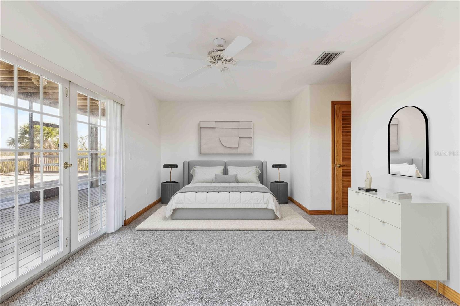 D6142937 Property Photo