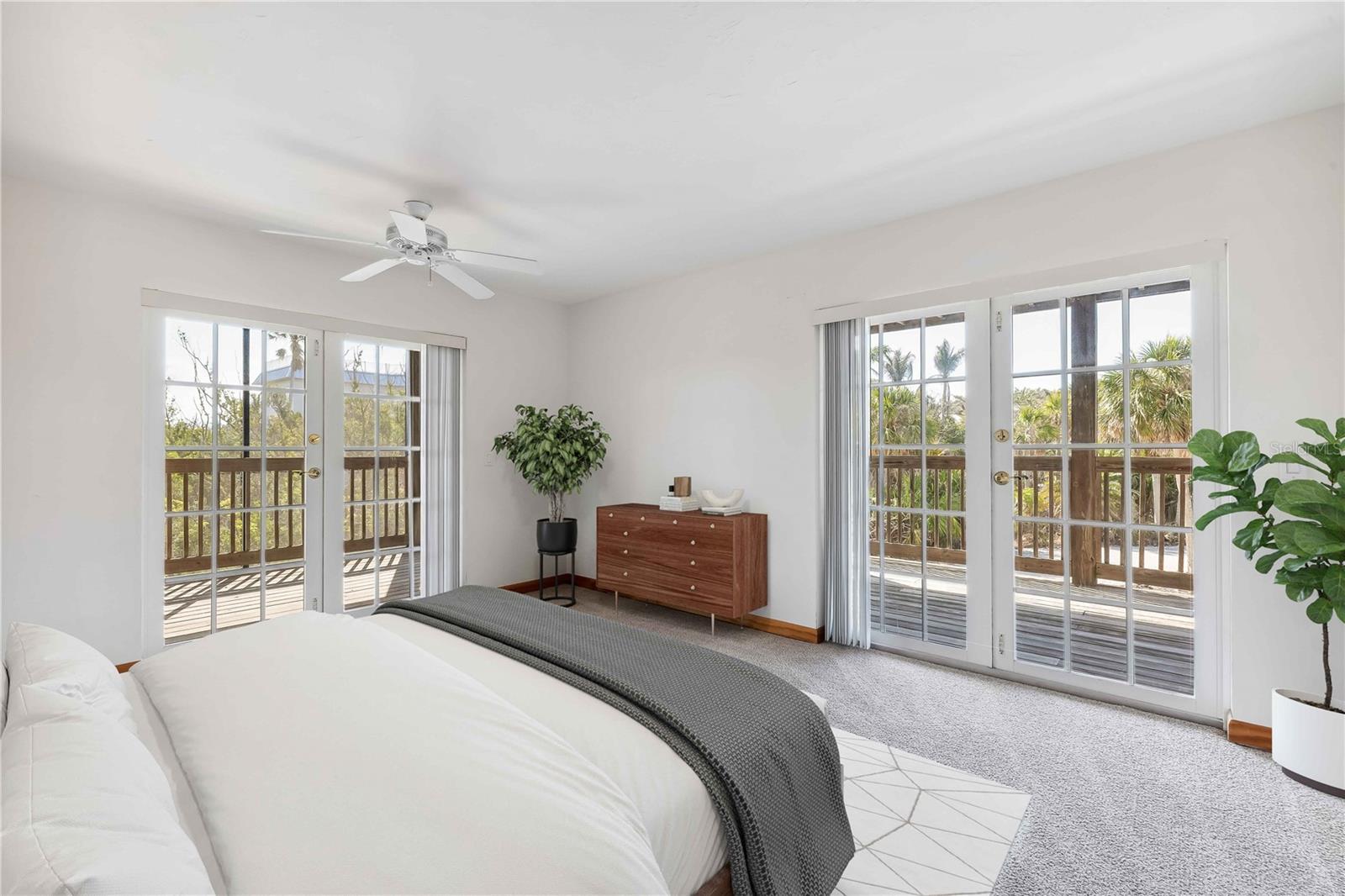 D6142937 Property Photo