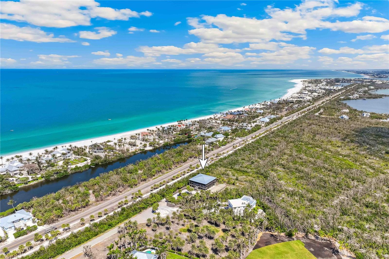 D6142937 Property Photo