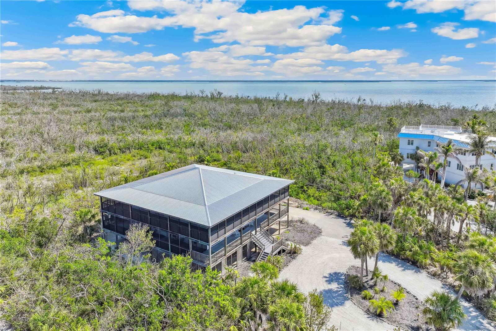 D6142937 Property Photo