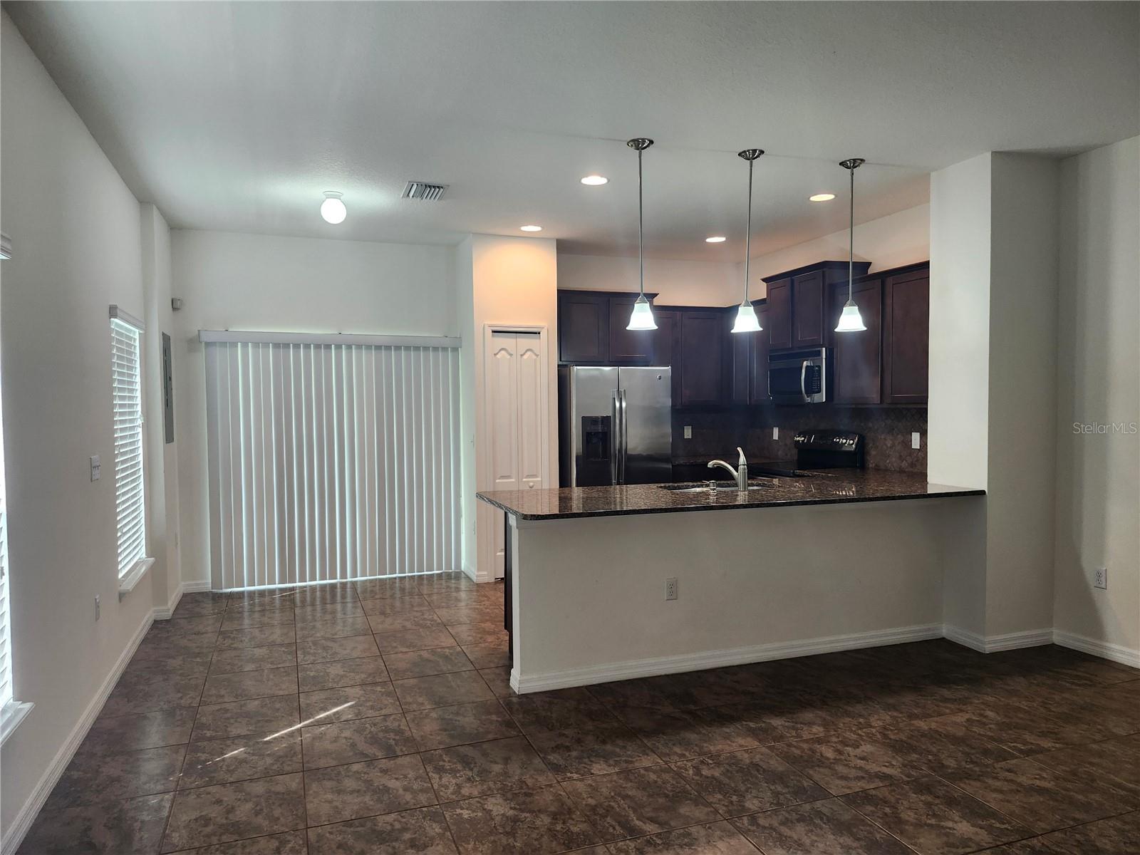 1866 GREENWOOD VALLEY DR, PLANT CITY, FL, 33563