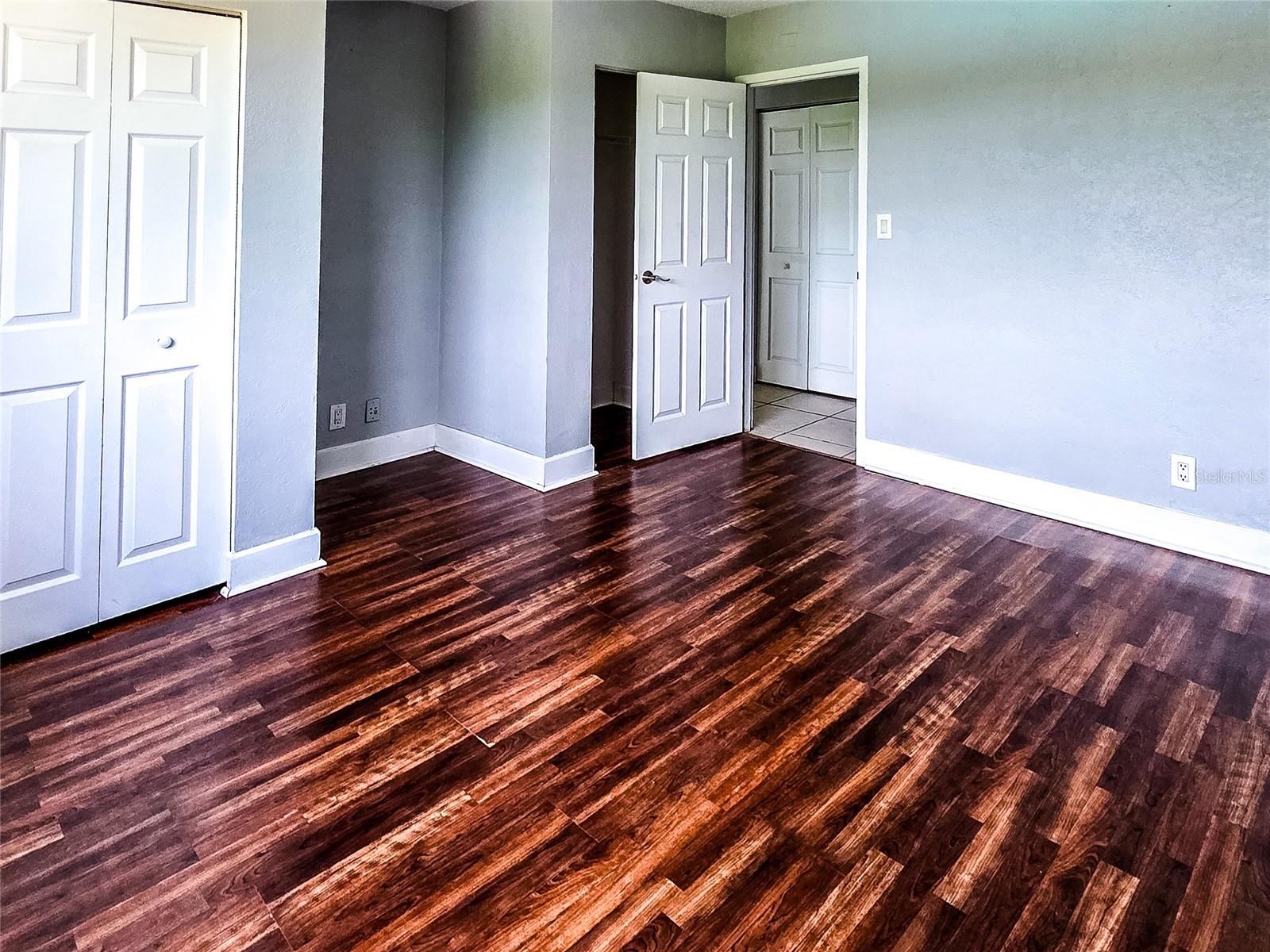 TB8402912 Property Photo