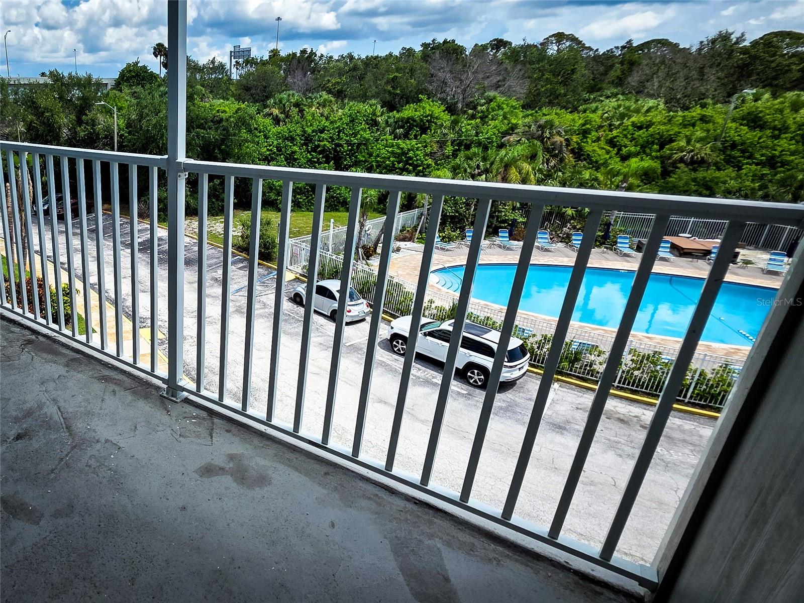 TB8402912 Property Photo