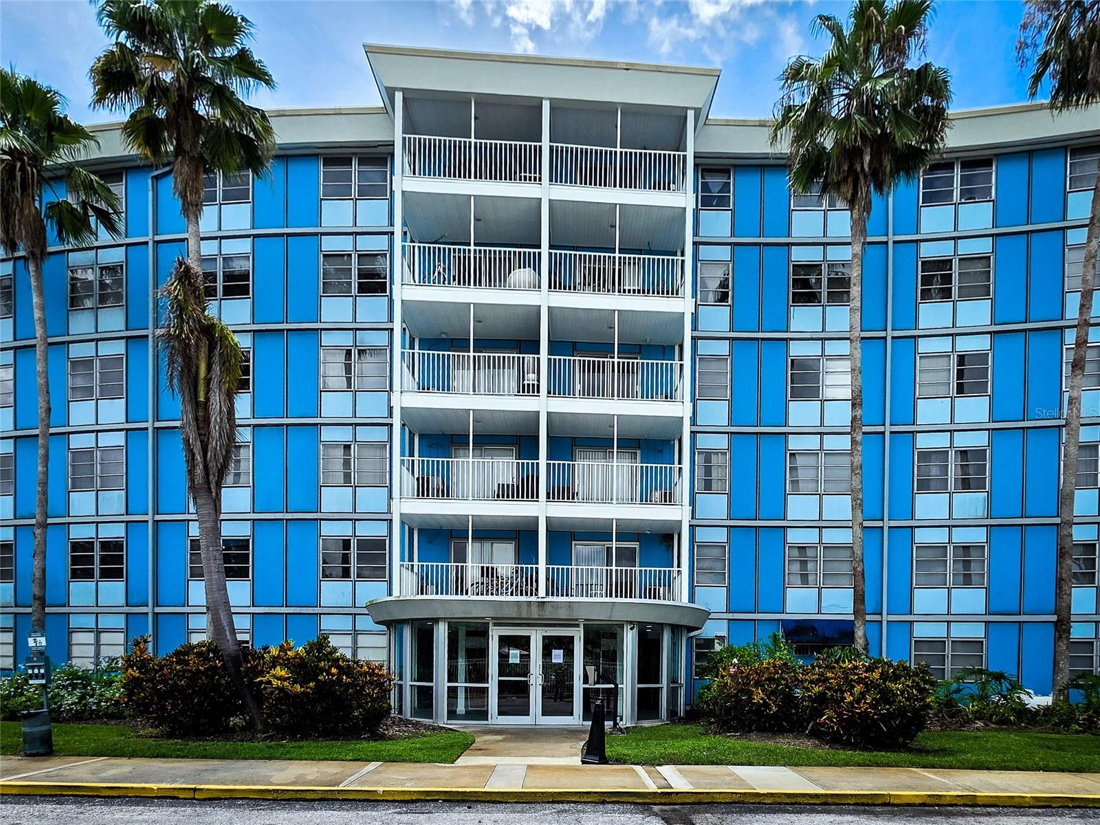 TB8402912 Property Photo