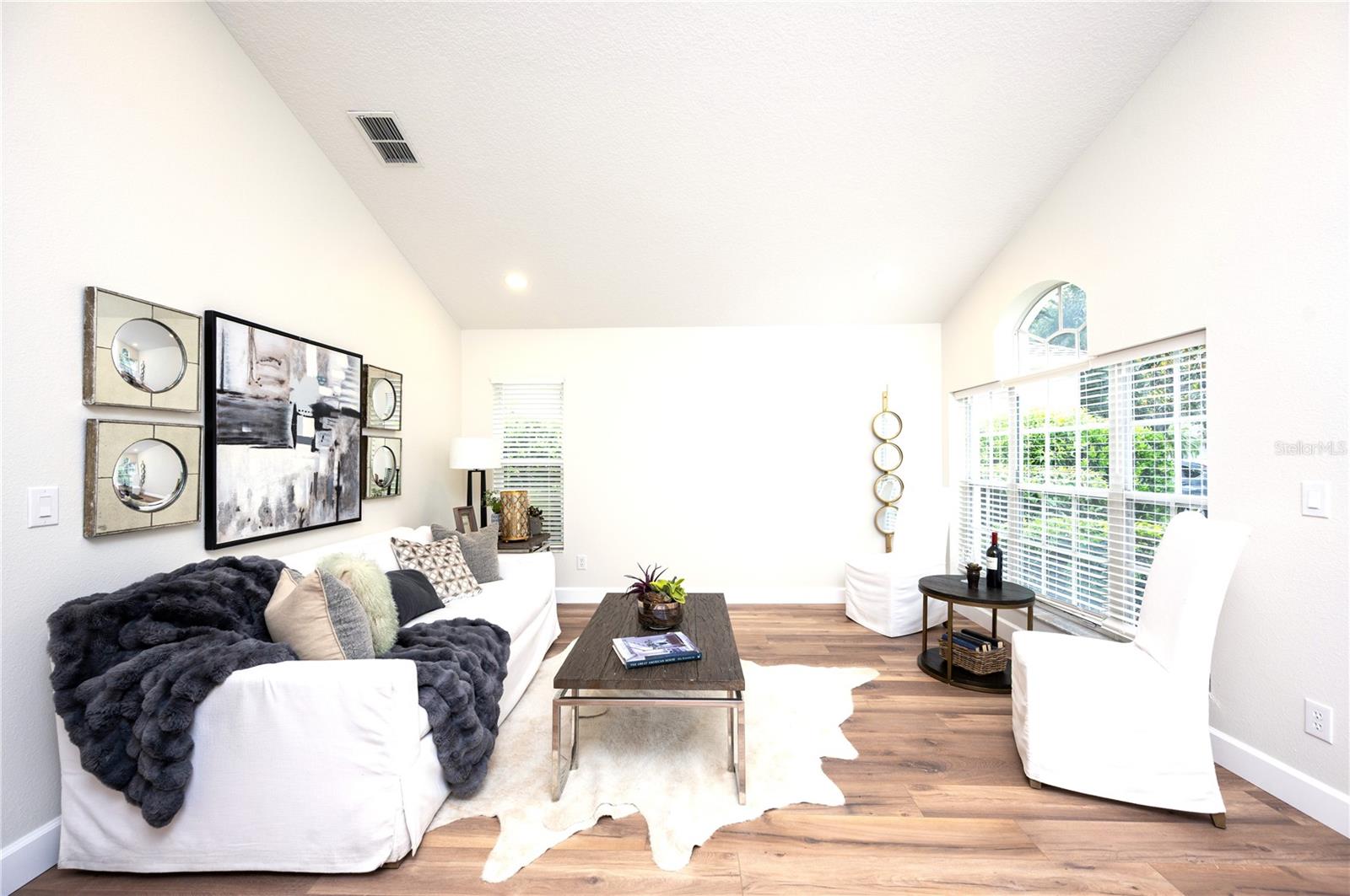 11725 DERBYSHIRE DR, TAMPA, FL, 33626