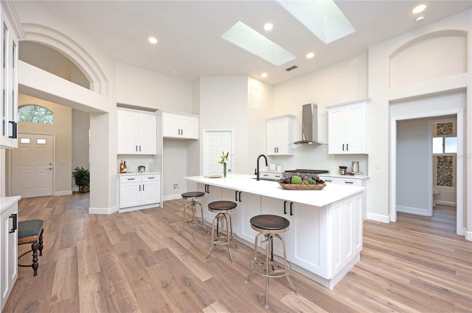 11725 DERBYSHIRE DR, TAMPA, FL, 33626