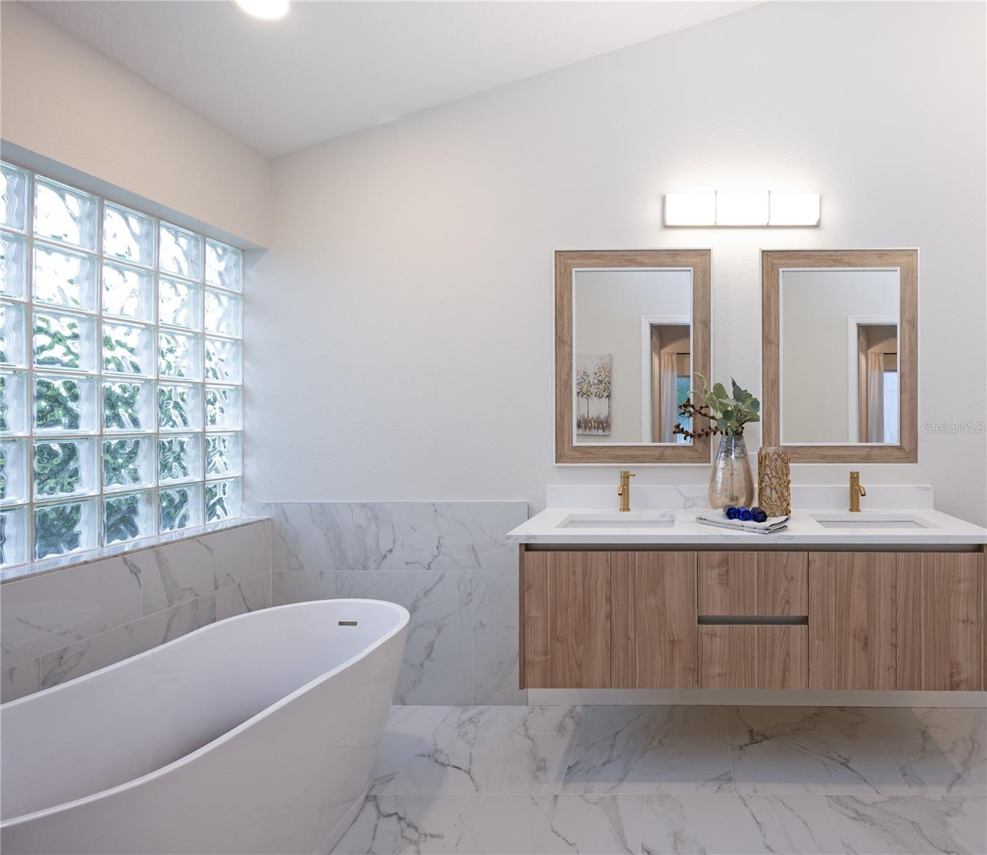 11725 DERBYSHIRE DR, TAMPA, FL, 33626