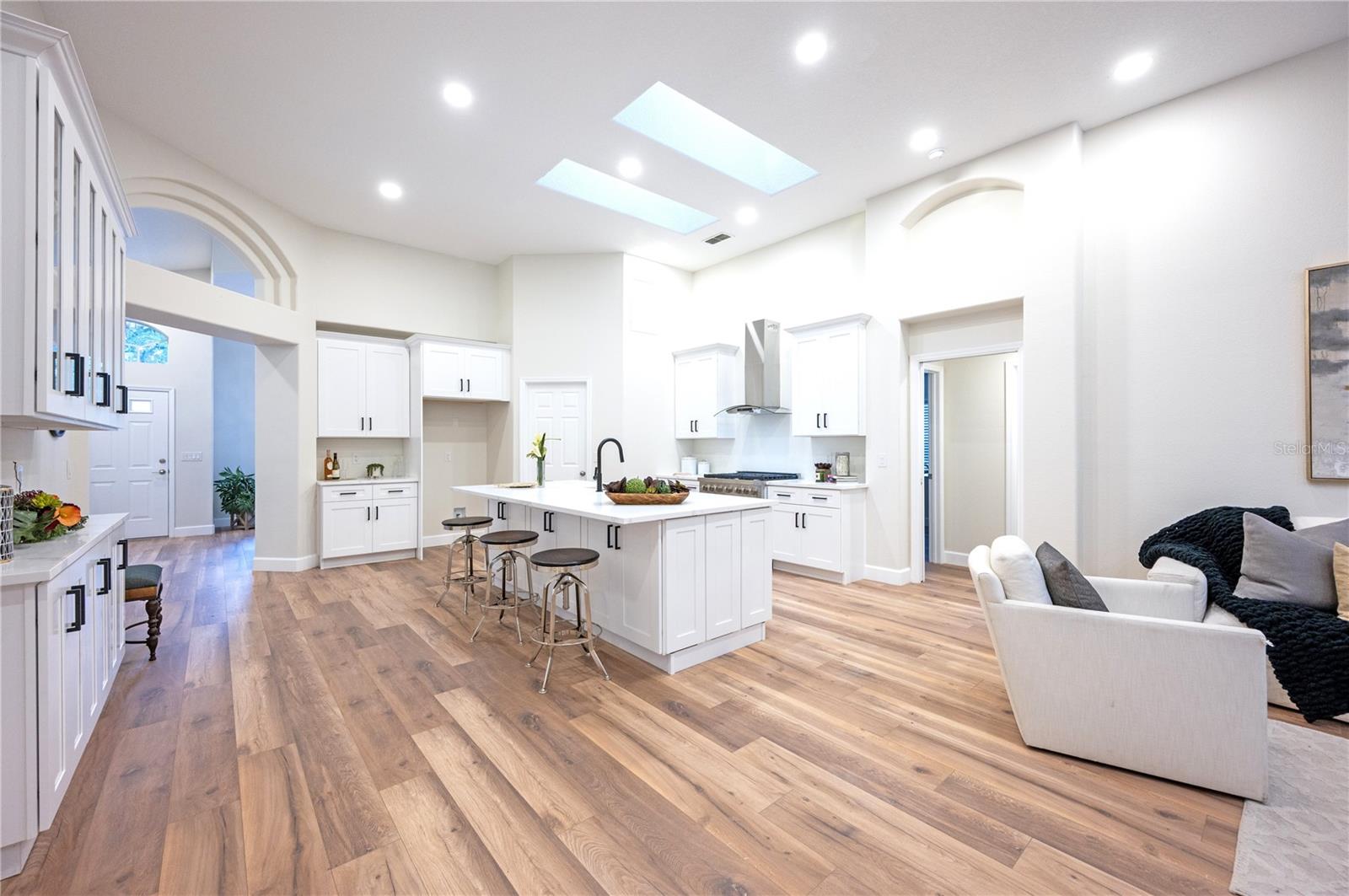 11725 DERBYSHIRE DR, TAMPA, FL, 33626