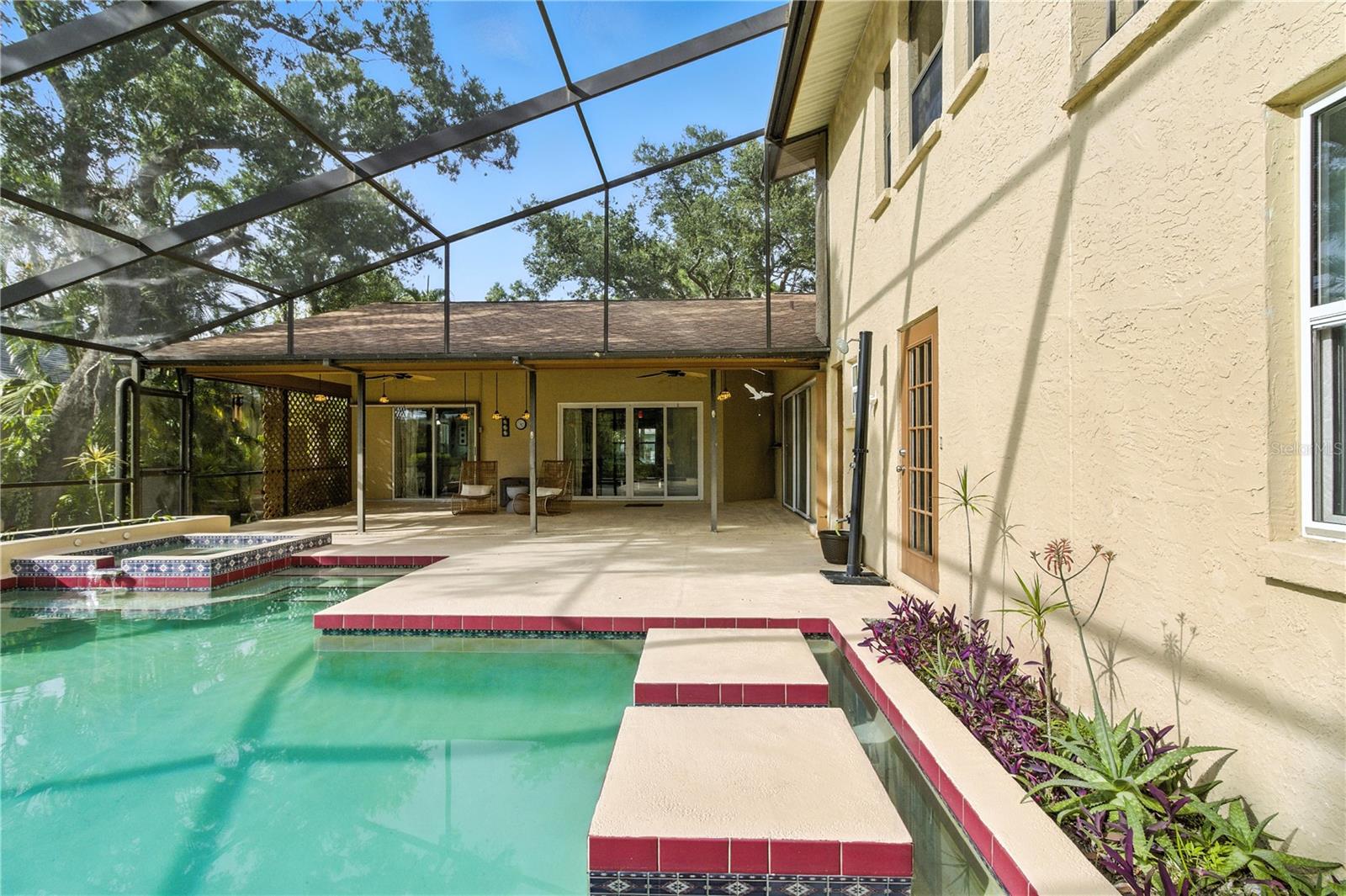 A4657726 Property Photo
