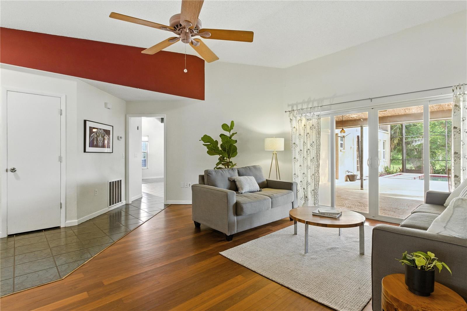 A4657726 Property Photo