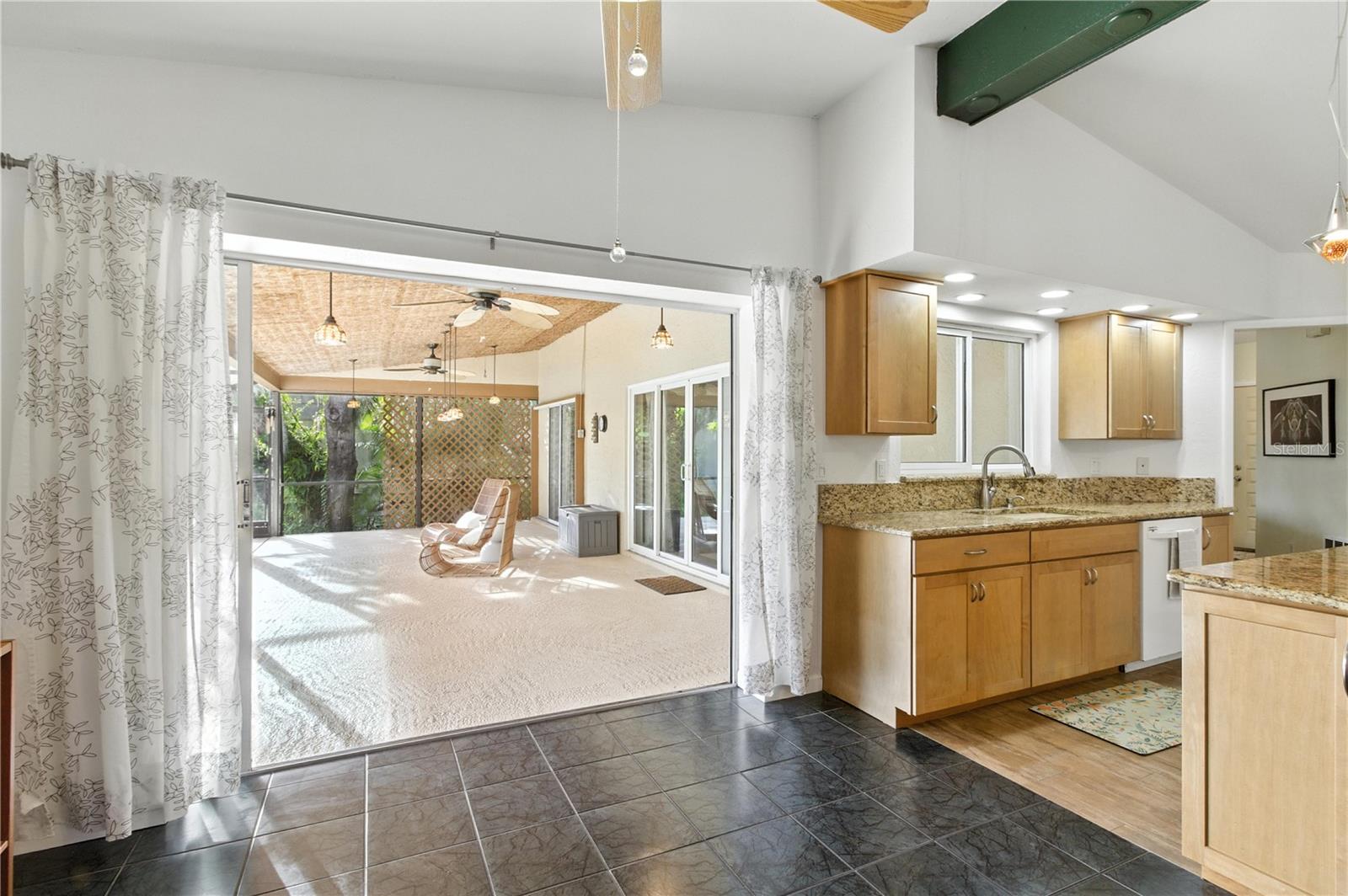 A4657726 Property Photo