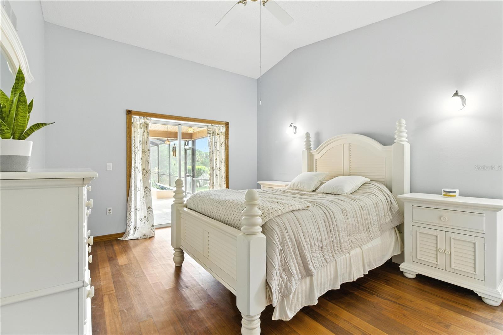 A4657726 Property Photo