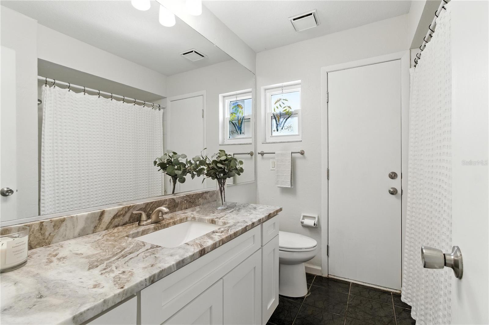 A4657726 Property Photo