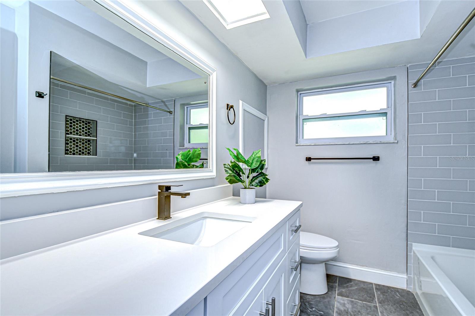 1637 66TH AVE S, ST PETERSBURG, FL, 33712