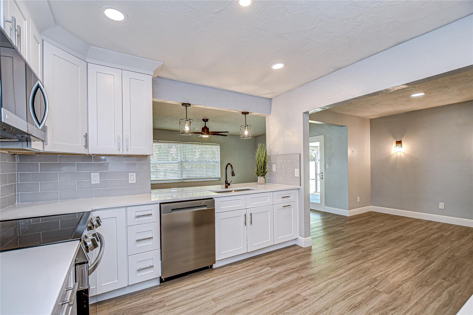 1637 66TH AVE S, ST PETERSBURG, FL, 33712